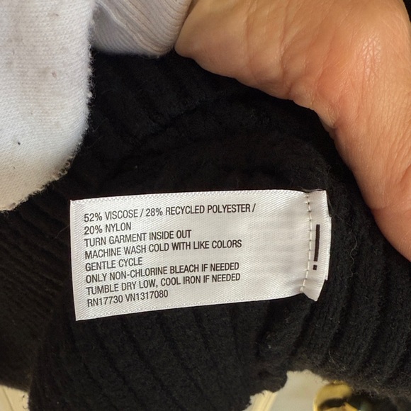 🍁Wild Fable: Black Hoodie Sweater - Picture 3 of 5